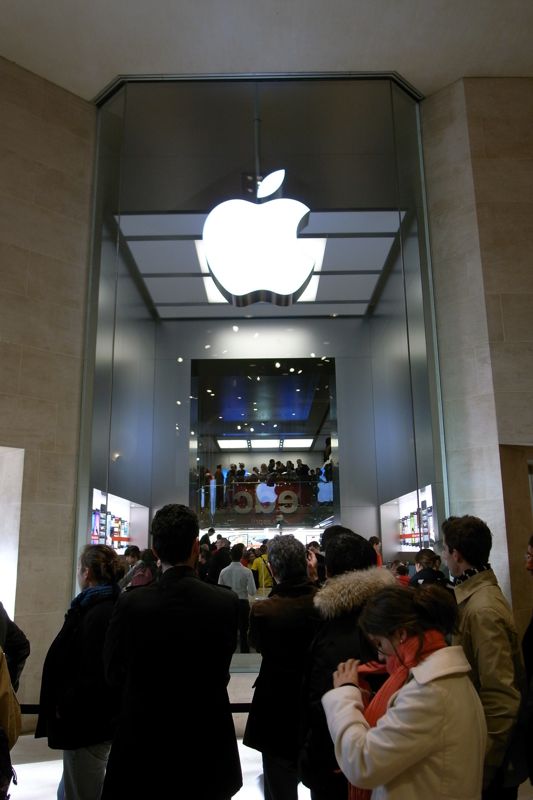 Apple Store, Carrousel du Louvre